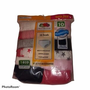 Fruit of the loom Girls briefs.  Size 10 #700